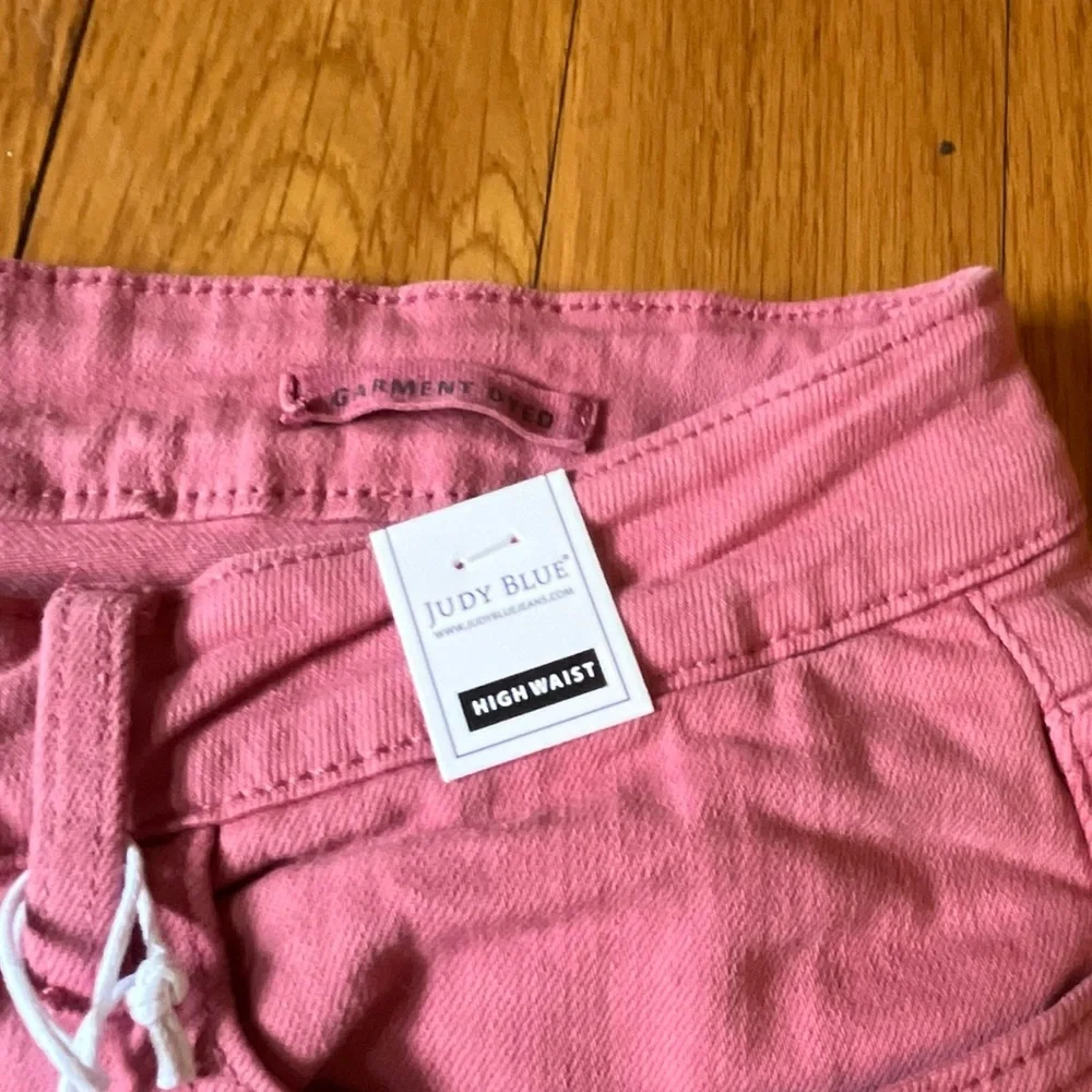 Judy Blue High Rise Dusty Pink Crochet Patch Wide Leg Jeans NWT CC - Picture 10 of 12